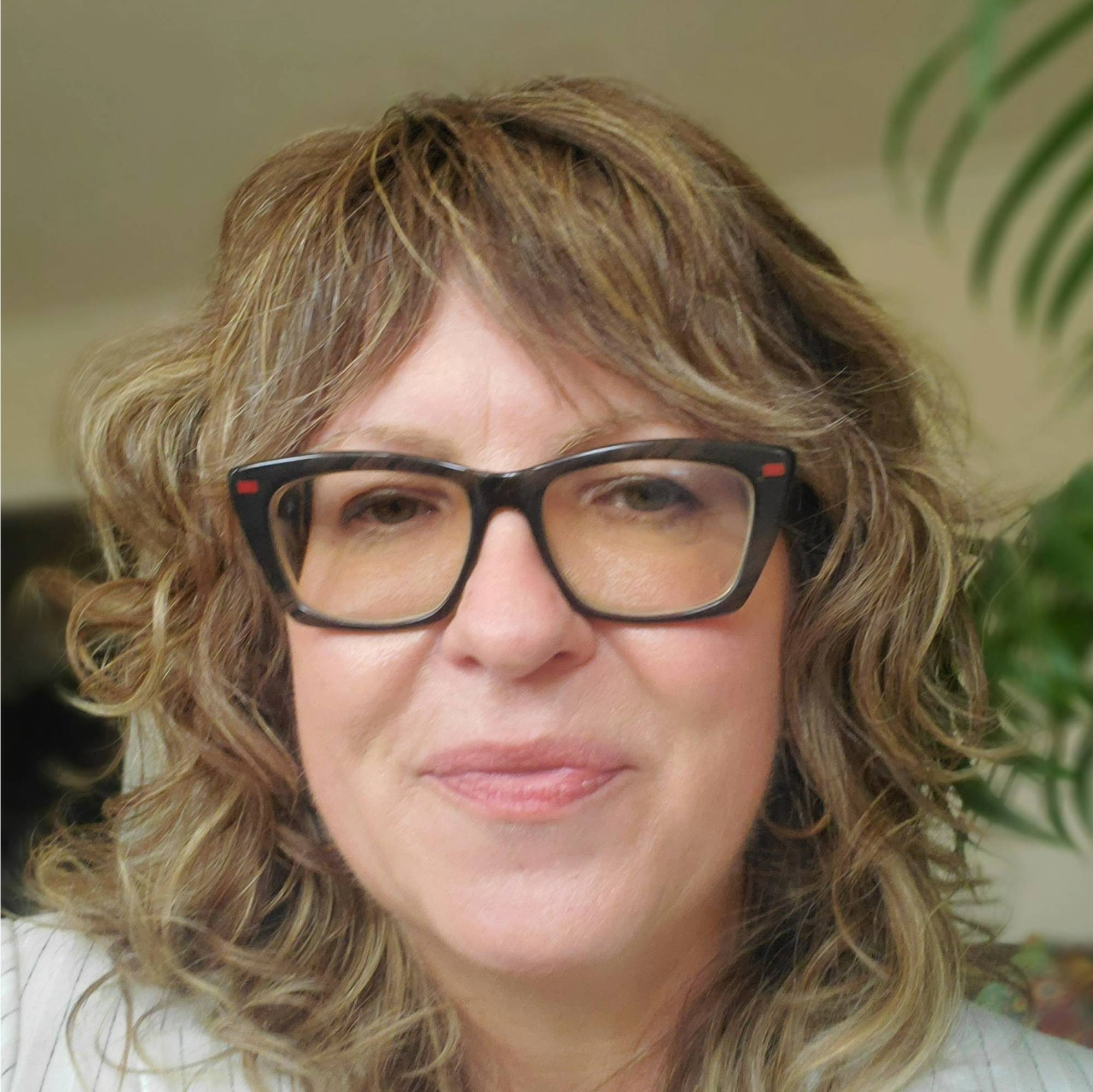 Susan Colon Headshot